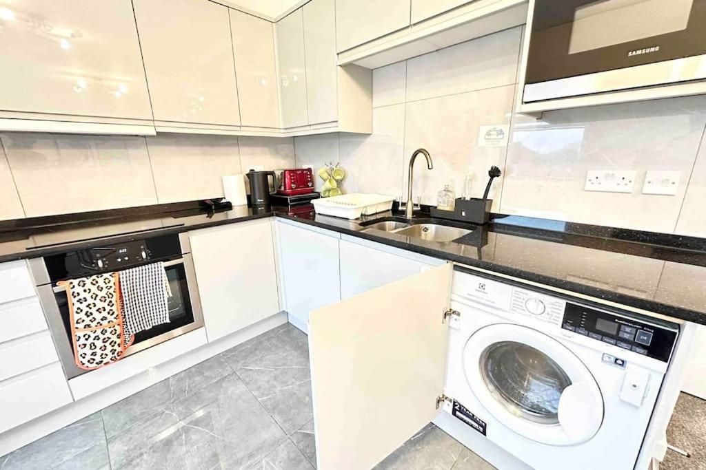 Paradigm House, Delightful 2-Bedroom Flat 4, Oxford Esterno foto