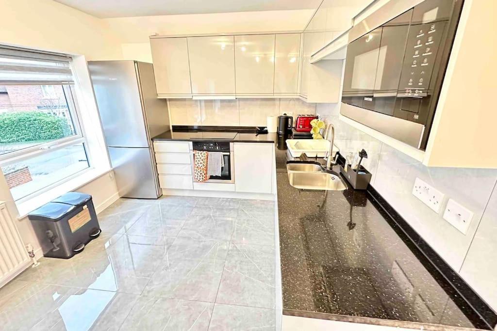 Paradigm House, Delightful 2-Bedroom Flat 4, Oxford Esterno foto