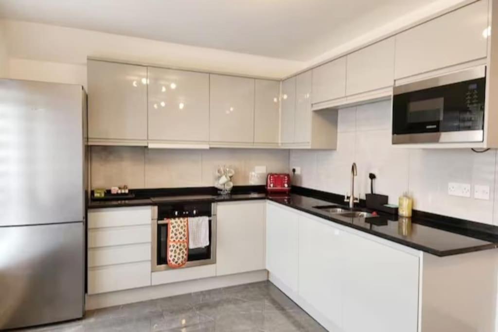 Paradigm House, Delightful 2-Bedroom Flat 4, Oxford Esterno foto